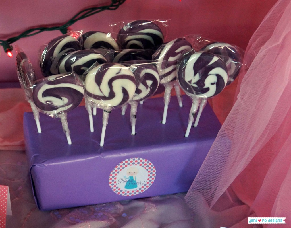o 5th princess party purple lollipops