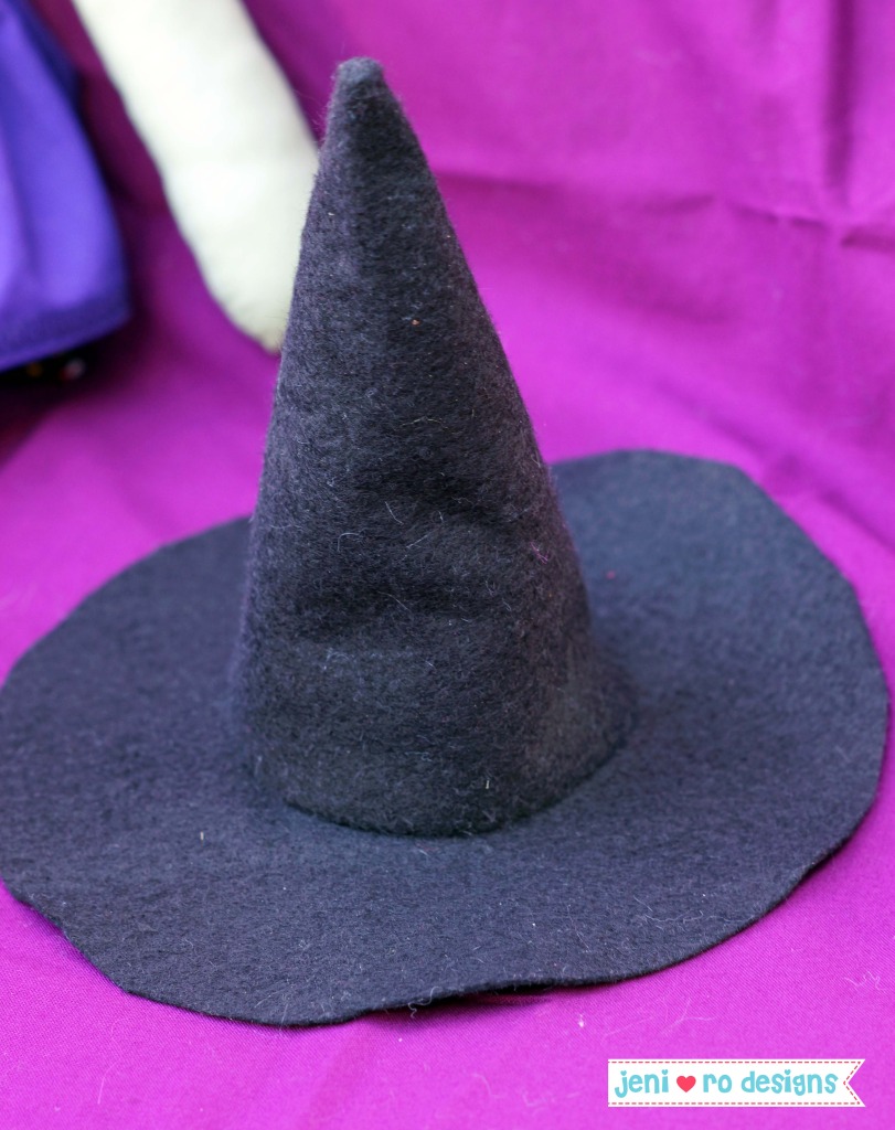 oct stuffie of the mo witch hat