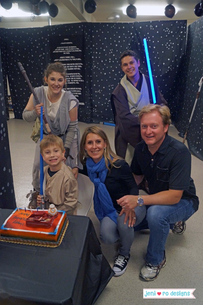 star-wars-force-awakens-birthday-boy-and-family-jeni-ro-parties